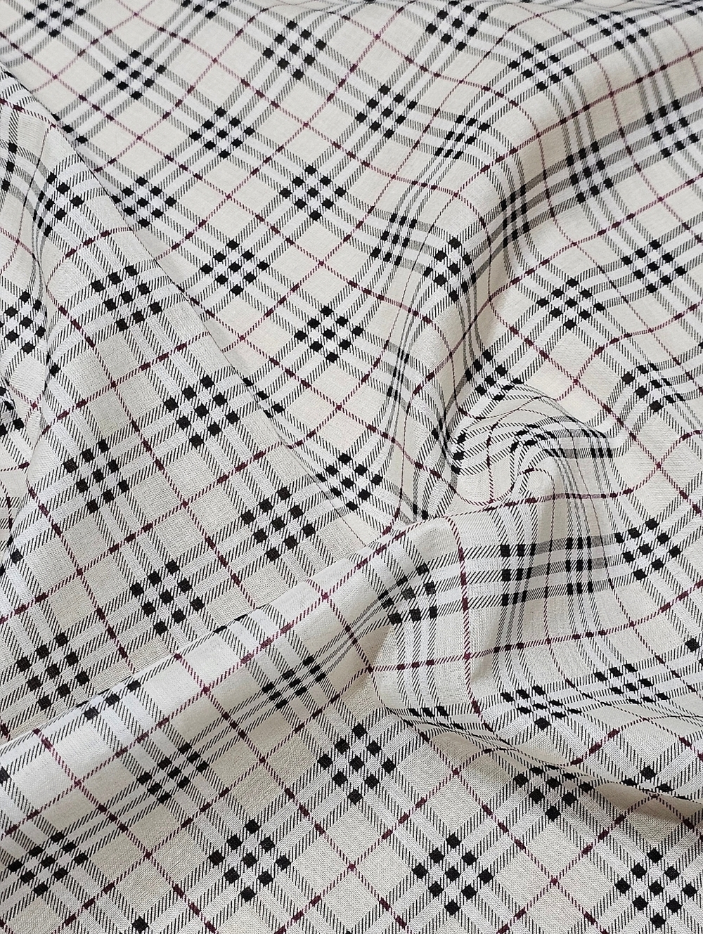 BURBERRY SCARF - Picture 13 of 13